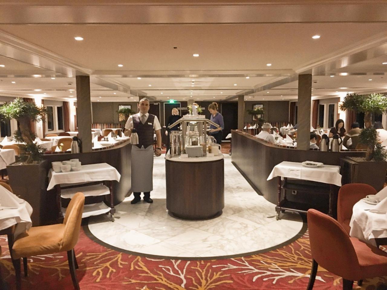 Select Ms Charles Dickens Neuss Hotel Exterior foto
